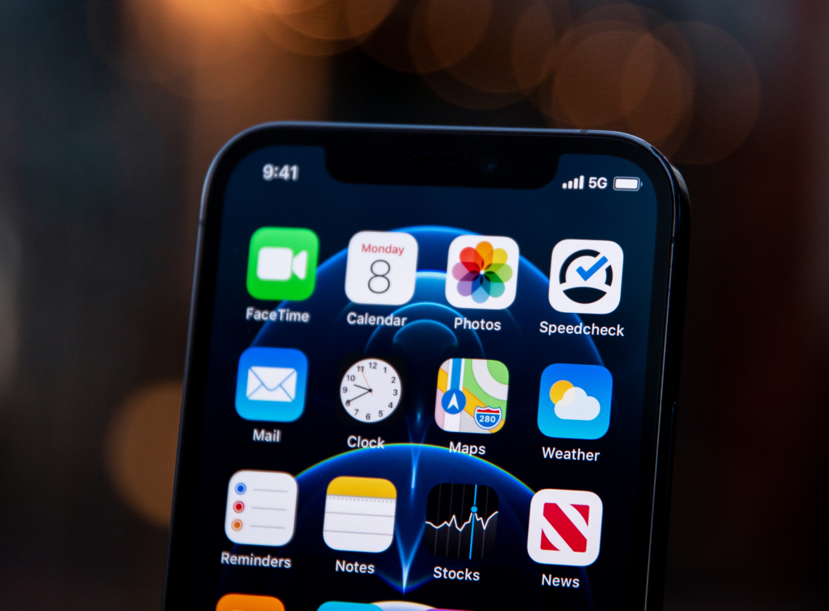下城苹果手机维修分享为什么 iPhone 12 在冬季会自动关机 